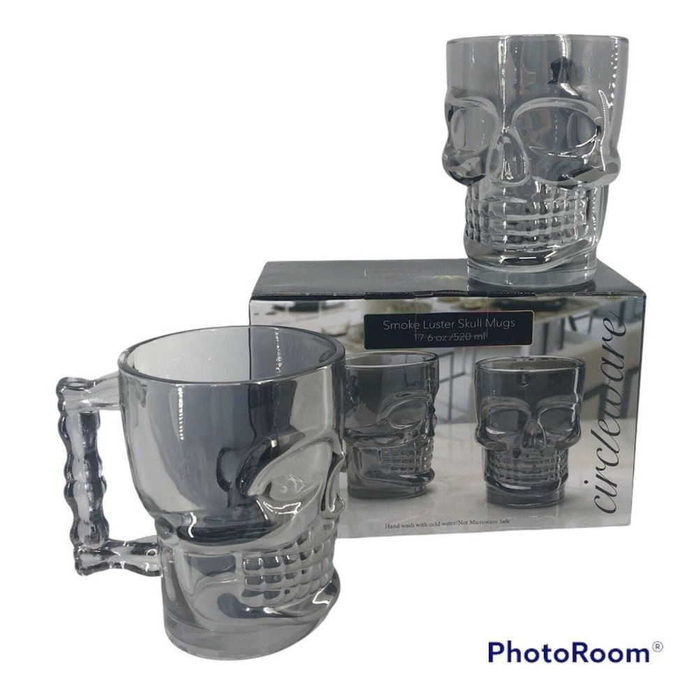 Circleware Smoke Luster Skull Mug w/ Handle Beer Set 17.6 Oz. Metallic Glass
